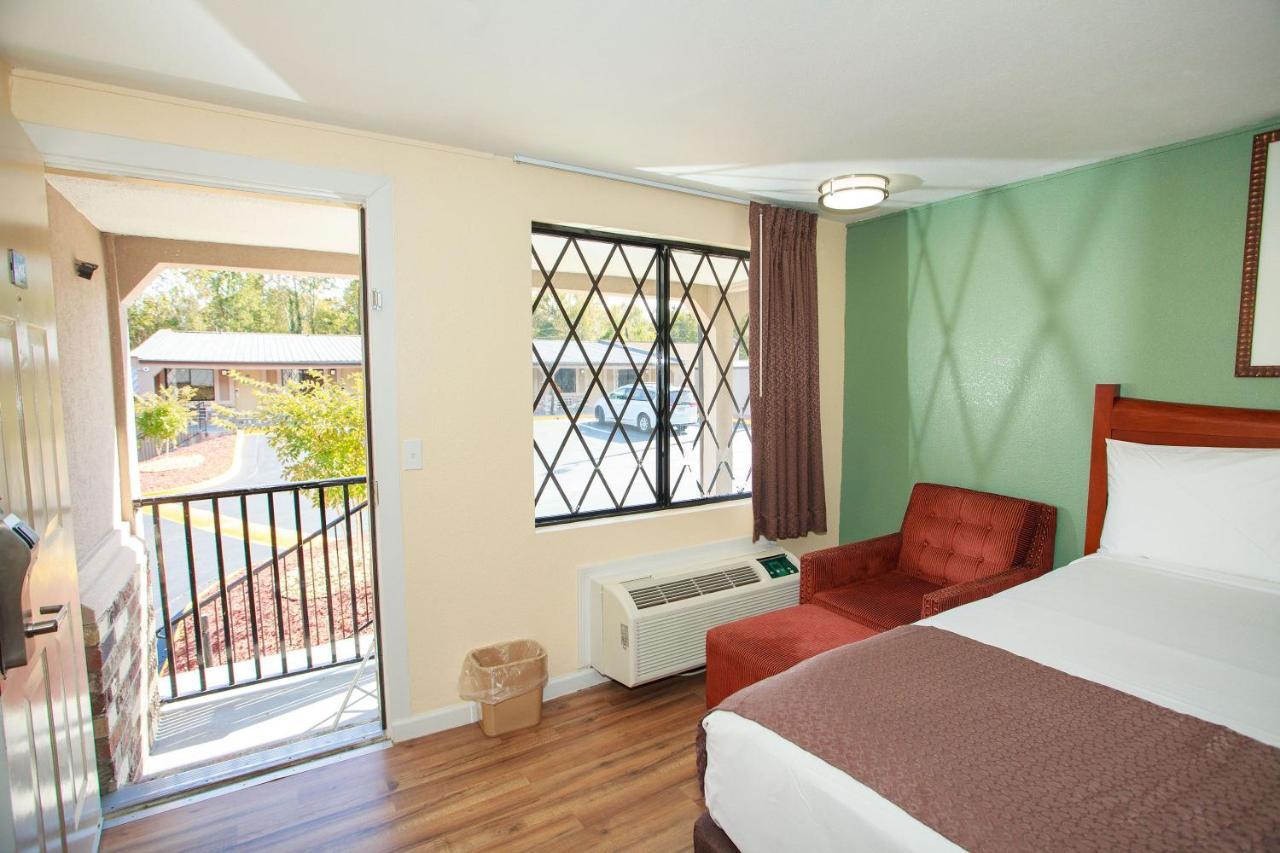Travelodge By Wyndham Macon West Kültér fotó